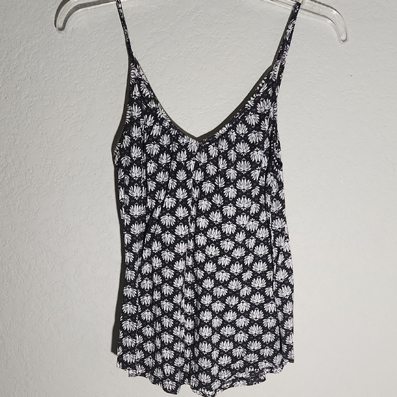 H&M tank top Womens Floral Black  White Spaghetti Strap Top camisole size S - Picture 1 of 8